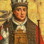 വൈദികൻ പുസ്തകത്താളിൽ ദിവ്യകാരുണ്യം കൊണ്ടു പോയപ്പോൾ!!