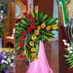 അൾത്താരയിലെ പൂക്കൾ കരസ്ഥമാക്കാൻ വിശ്വാസികൾ മത്സരിച്ചപ്പോൾ!!